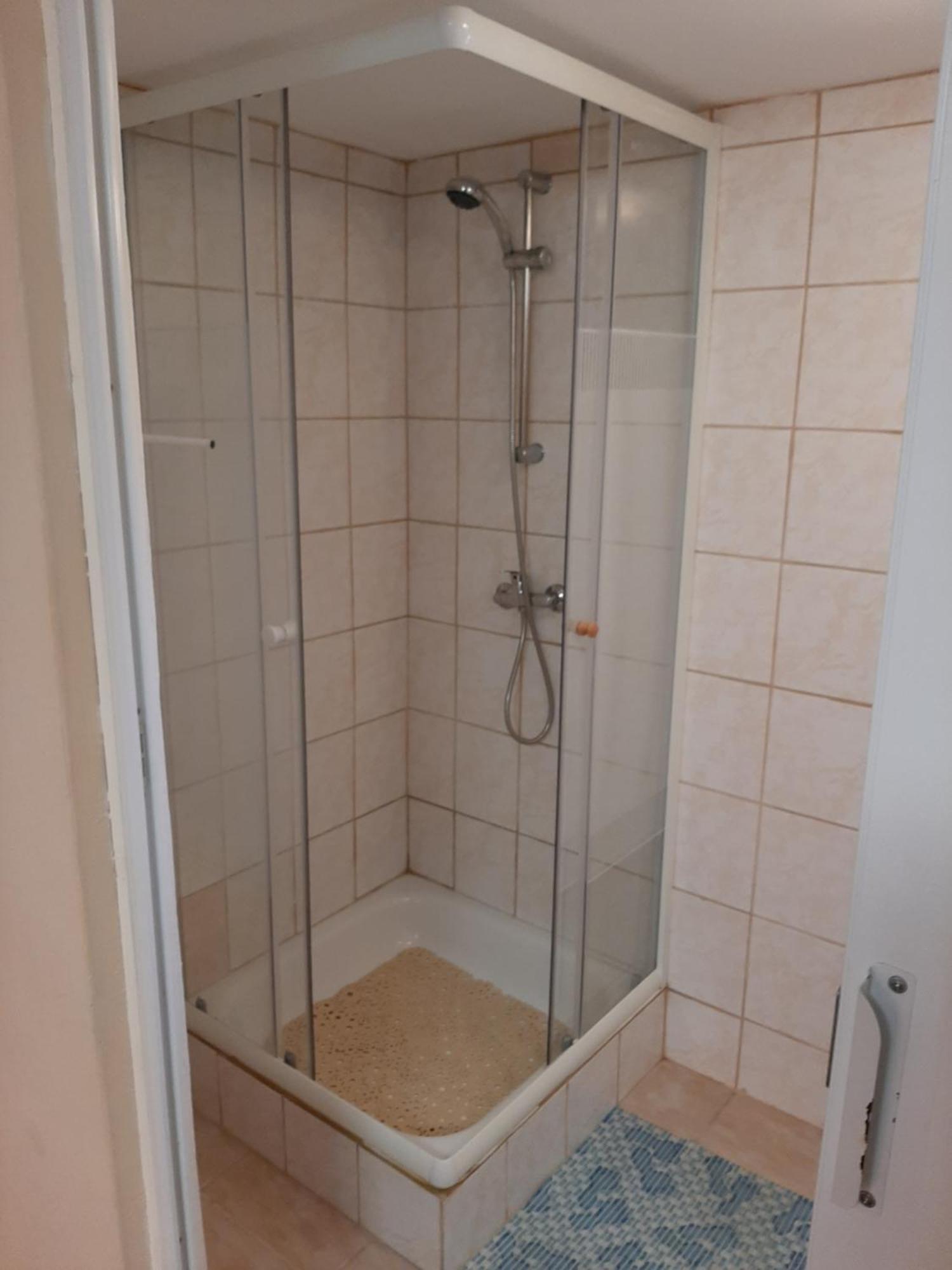 Váradi Apartman Hotel Abádszalók Bagian luar foto